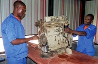 Jovens entram no mercado de trabalho graças aos cursos técnico-profissionais